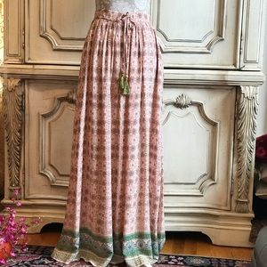 ❤️LUXURIOUS MAXI SKIRT BORDERED FLUID RAYON DRAPES BEAUTIFULLY LIKE NEW SZ SMALL